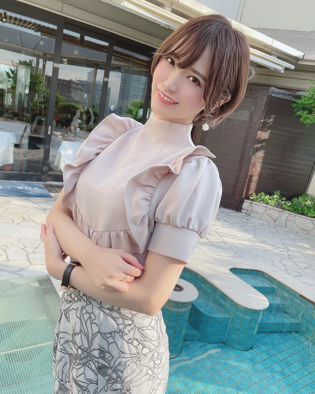 化妆品 短发妹子都超正！《相良ましろ》牛奶美肌、浑圆散发魅力！