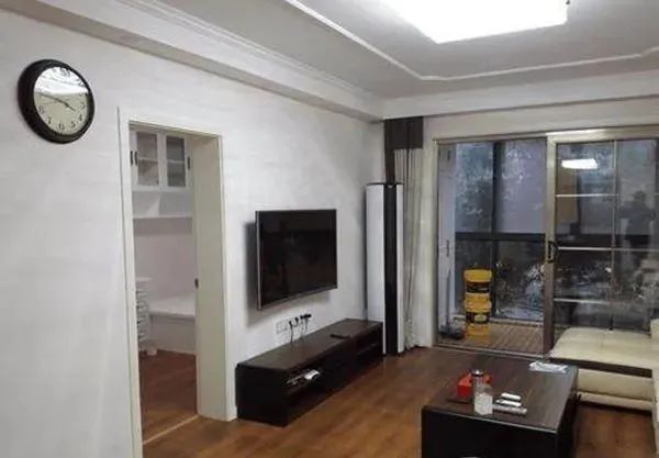 表姐110平新房硬装花15万,单单刷了大白墙,引来邻居前来参观!