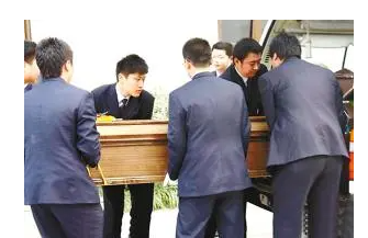 陈琳|歌手陈琳:23岁出道即巅峰,39岁从9楼一跃而下,成母亲余生之痛