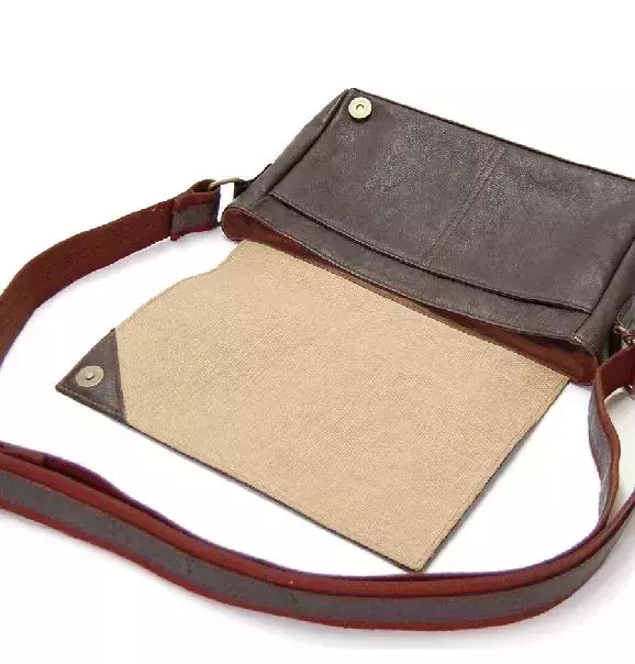 包包丨与冬天绝配的「皮革包」,去这些品牌里选