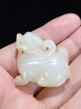 和田玉籽料|清 和田玉籽料 白玉 玉雕 瑞兽 把件挂件