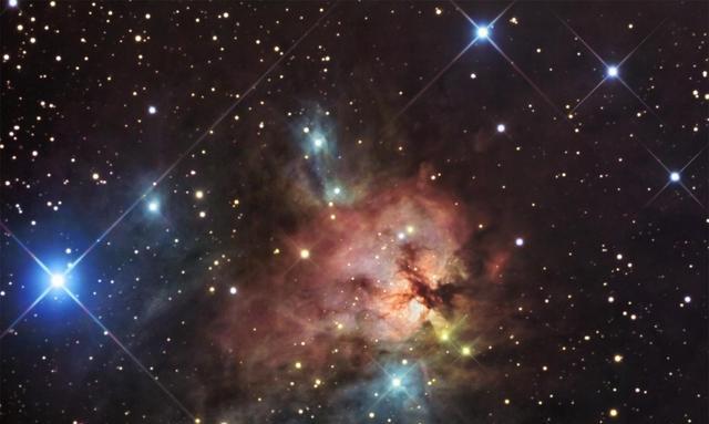 假如我们在一片星云中,我们能看见的是什么?