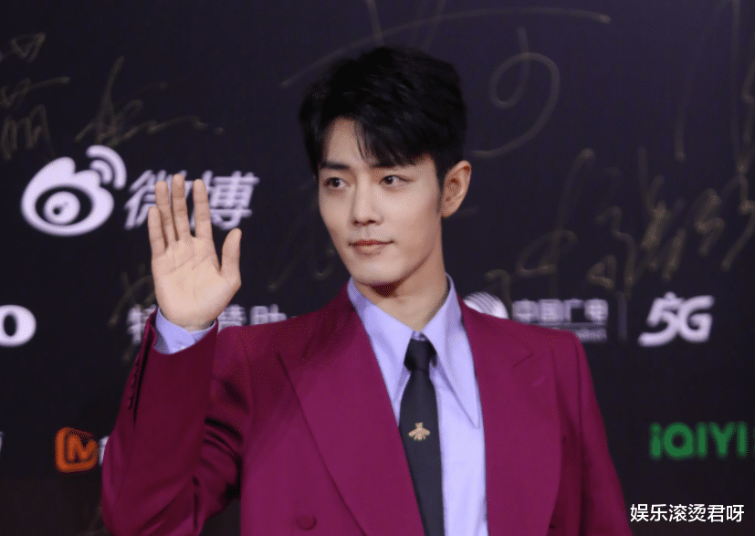 赵丽颖|微博视界大会红毯无美颜，金晨脸僵赵丽颖显老，46岁曾黎惊艳众人