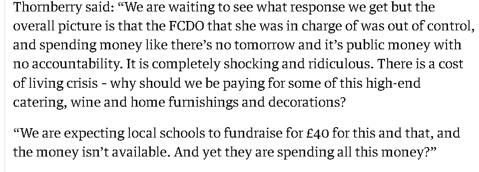 英国 英国首相特拉斯摊上事了!