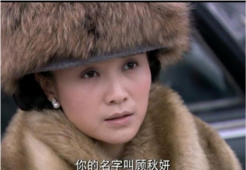 张嘉益|《悬崖》导演忽悠张嘉译遭2次罢演，与宋佳闹矛盾，咏梅因祸得福