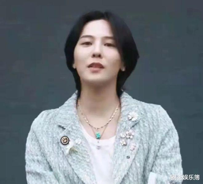 男神|一胖就“姨化”？年少时帅气逼人，上了年纪却发腮发福的昔日男神