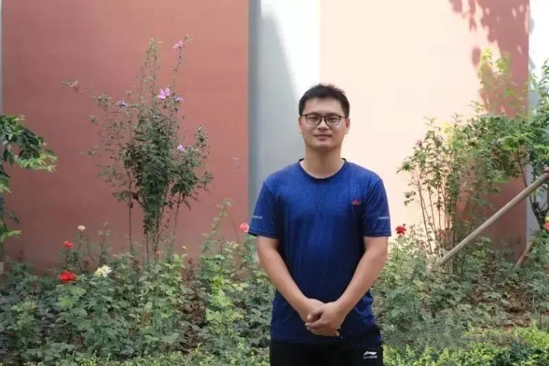 衡水|衡水滨湖志臻有位“激情哥”郑老师