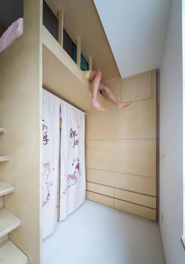 她家54㎡老房，全靠“垂直收纳”盘活了，改造后应有尽有，太赞了