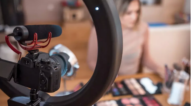 快手视频|新的一年,在快手看到直播行业的新未来