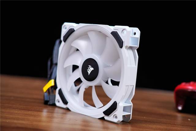 海盗船|12代酷睿装机分享,看美商海盗船iCUE 5000T 怎么“一网打尽”