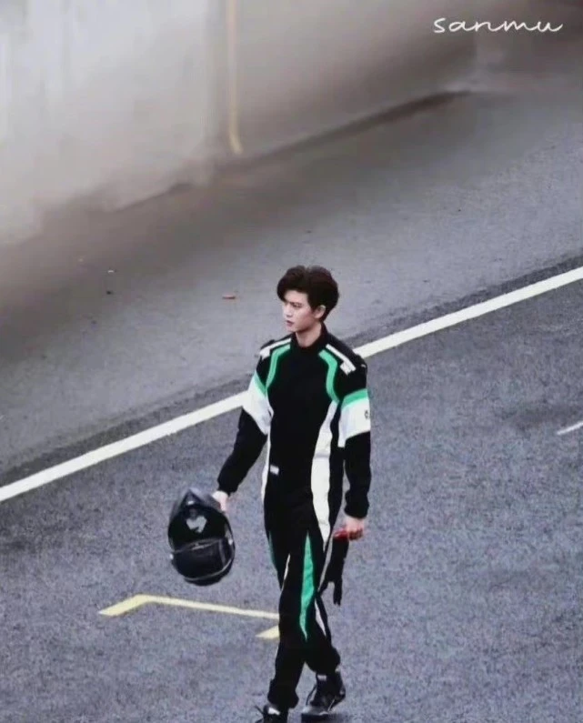 Angelababy|Baby新戏真是赚到了!新路透任嘉伦穿皮衣开千万豪车,帅气度爆表