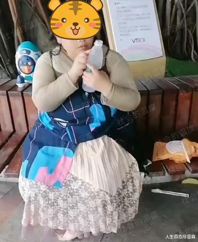 25岁流浪女浑身汗味,12年交了6个男朋友,不愿意去赚钱被抛弃