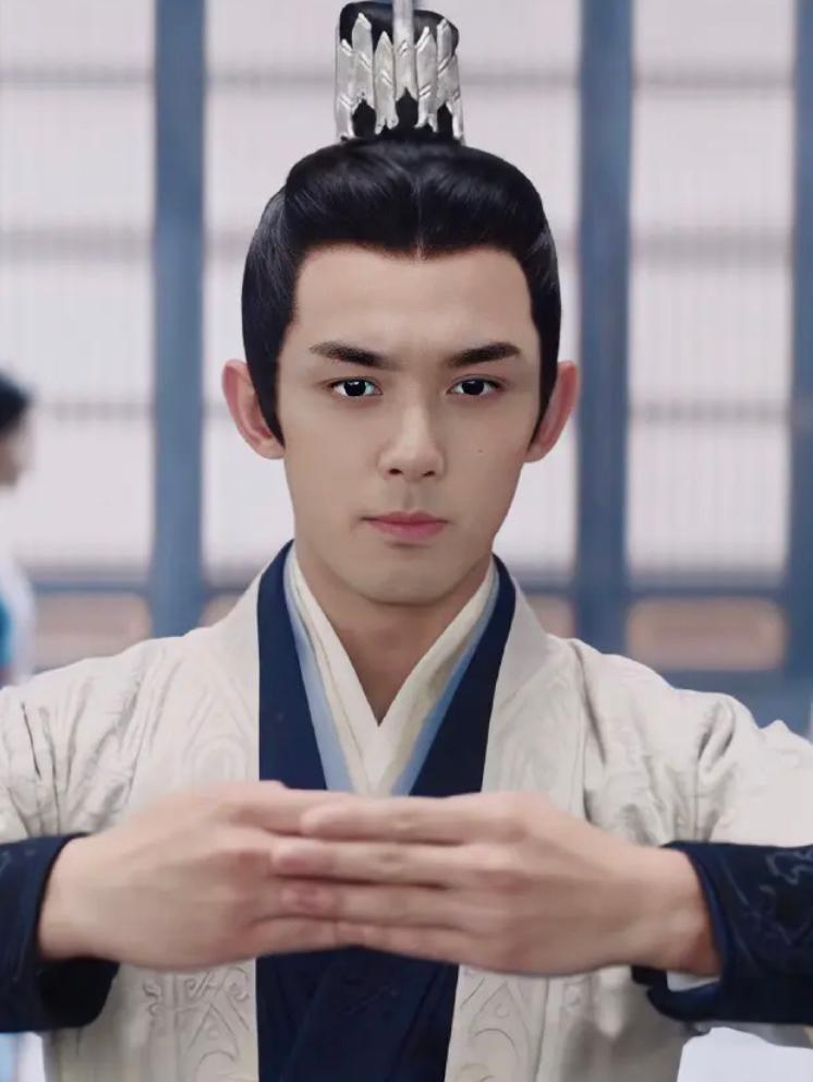 吴磊|吴磊亲姐姐曝光，颜值不输小花旦，曾被误认为是粉丝或女友