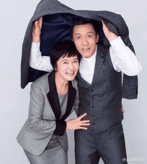 冯远征|1993年梁丹妮笑着出嫁，与冯远征27年丁克婚姻，如今笑不出来