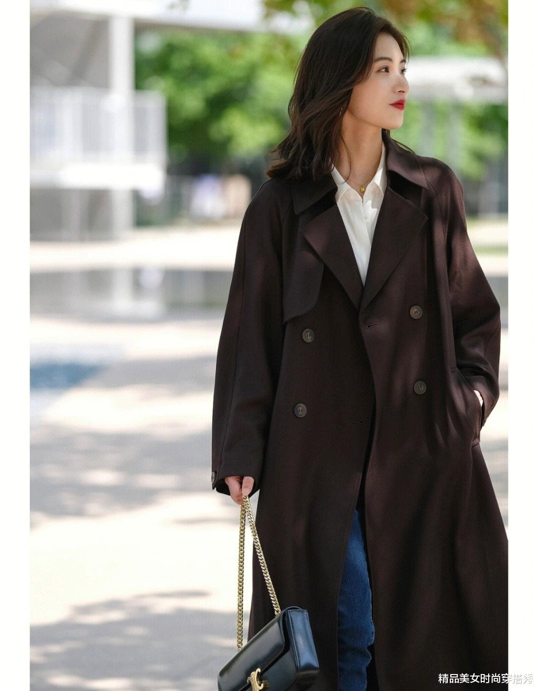 求职|通勤日常两不误，这几款简约的日常穿搭，让你秒变职场女王