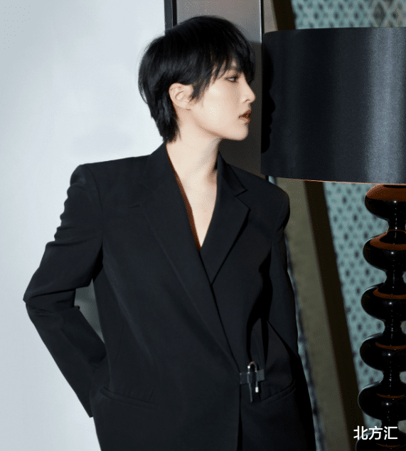 姚安娜|姚安娜要拍戏了？京圈太子爷和多人恋爱？劈叉女星和辣条男性二搭？