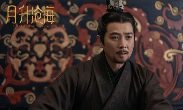 金莎|?《十八岁的天空》大聚会，蓝菲琳脸部浮肿，裴佩老师年轻依旧！