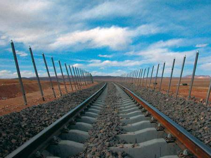 青藏铁路旁插了1.5万根铁棍，一根就要二十万，到底有什么用？