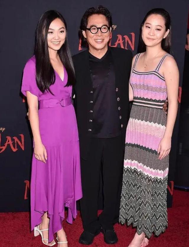 李连杰|李连杰小女儿走出抑郁，乘坐私人飞机，生活奢华