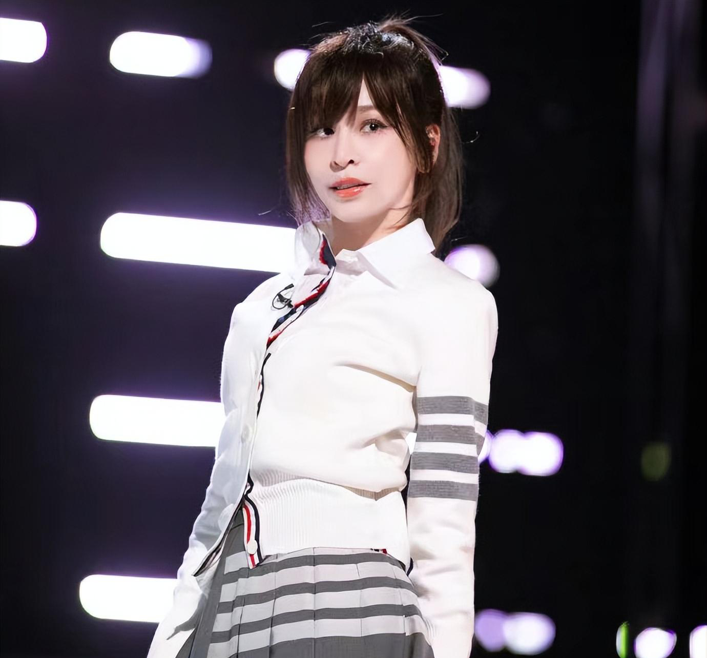 娱乐圈|2022年娱乐圈热词，“三孩”接连出圈，小镇做题家刺痛大众神经