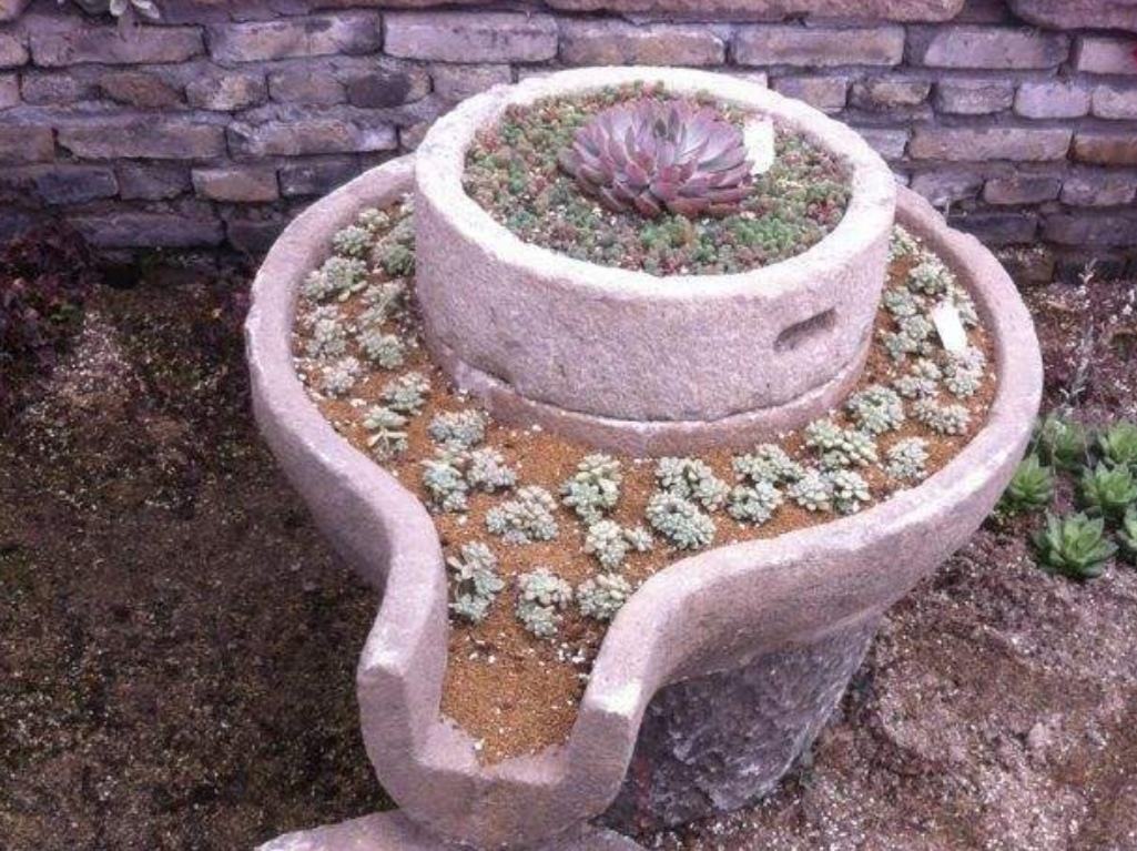 |老旧坛子养花，底下需要打孔吗？