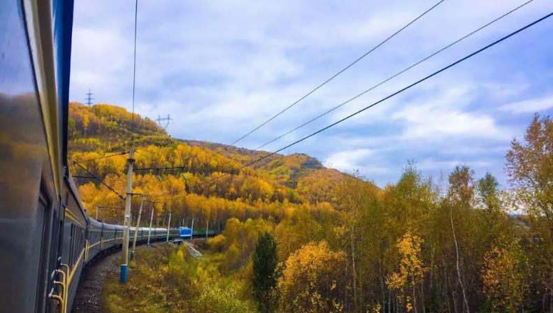 火车|比机票还贵的火车票!一周只发2趟车,经济基础不好的需慎重!