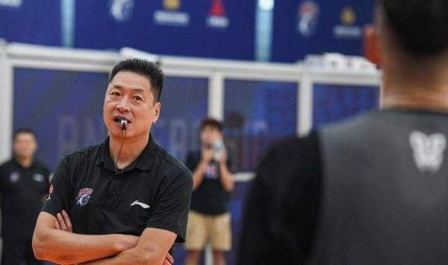 上海男篮|CBA国手正式离队！被老东家放弃 还能否证明自己？