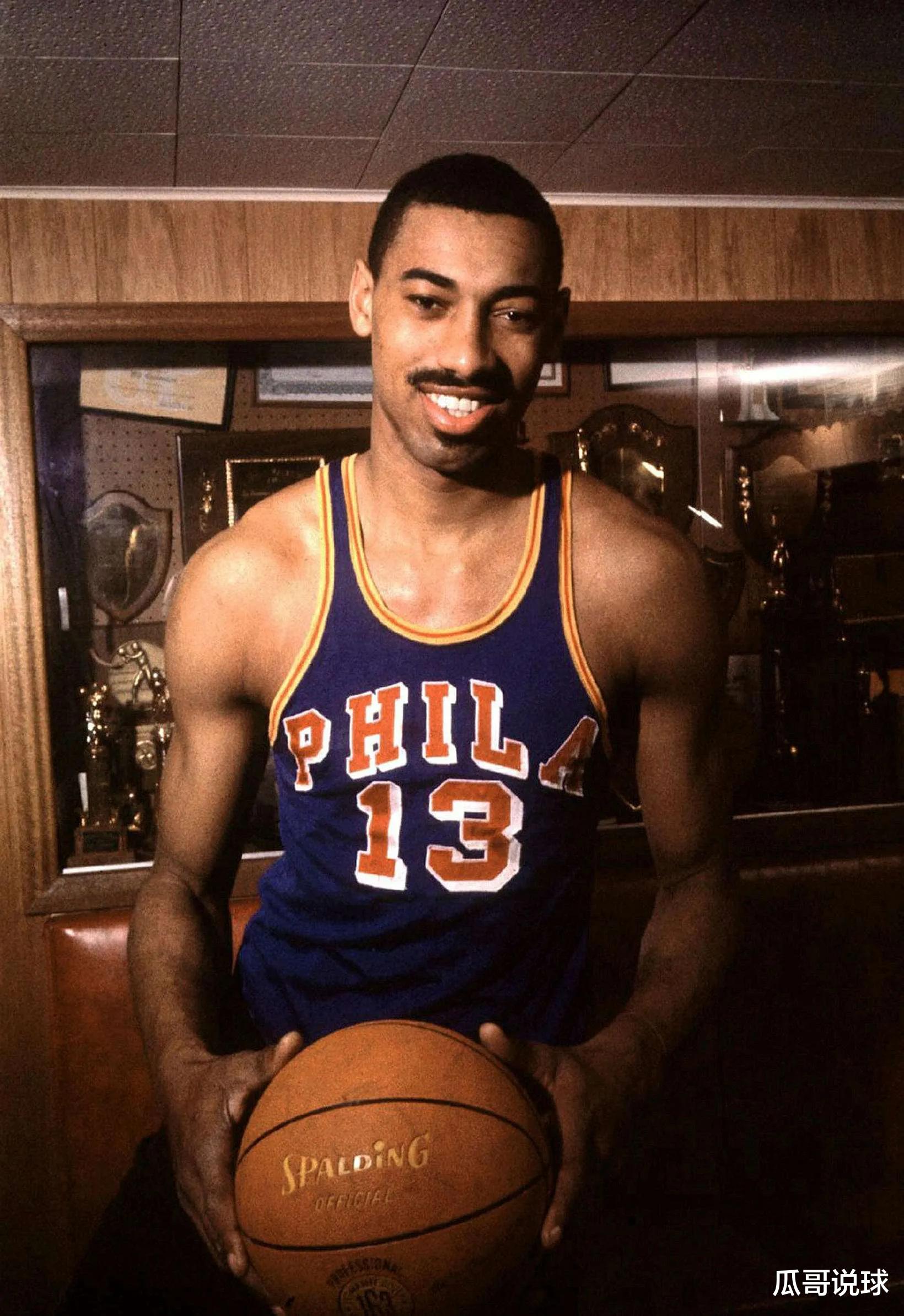 科比·布莱恩特|张伯伦单赛季最高得到4029分，乔丹3041分，科比2832分，那现役詹库杜是什么数据