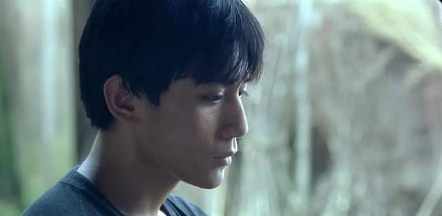 无人问津|22年前,这部国产片无人问津,在日本上映后,票房却卖了8亿