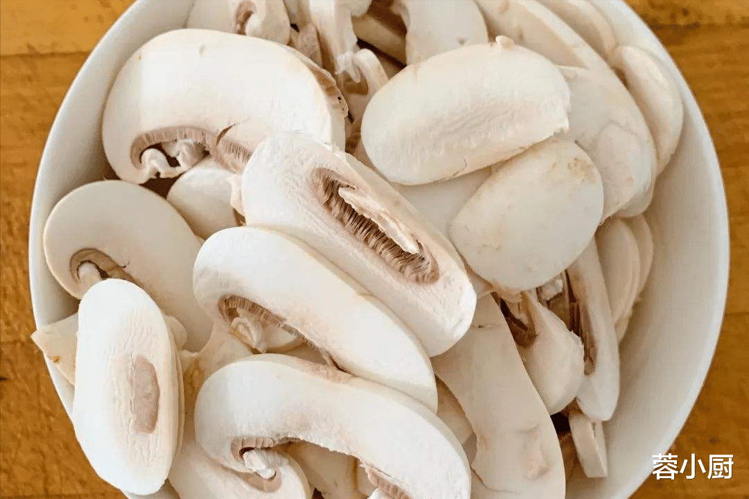 秋主收敛，贵在养“肺”，“3菜2瓜1菌”记得吃，滋补润燥不上火