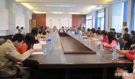 美团|领导专挑“下班点”开会,00后依旧准时下班,老板反应亮了