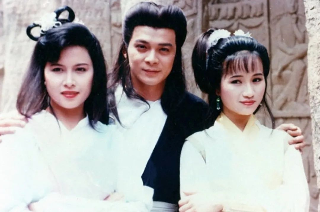 亚视|无线和亚视的娱乐战争：跳槽无线的亚洲小姐，转投亚视的香港小姐