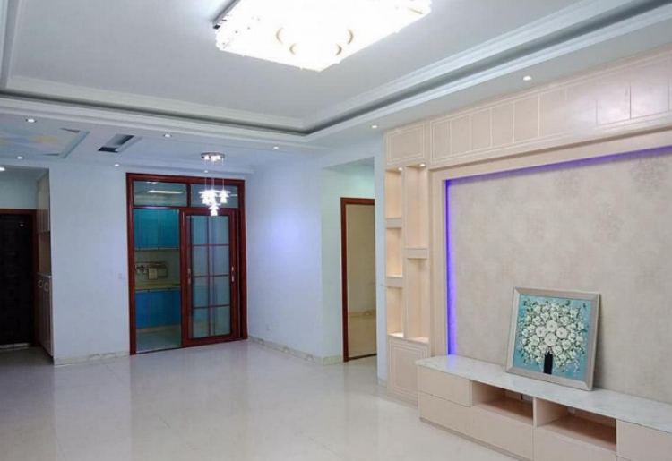 新房|真实故事:新房卧室里传来喘息声,我躲在门外,撞破了婆婆的秘密