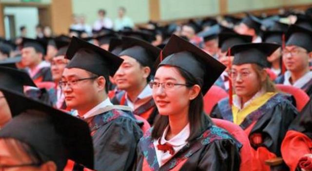 清华大学|“清华生只求职业,和上蓝翔有啥区别?”985名校生要懂大学价值