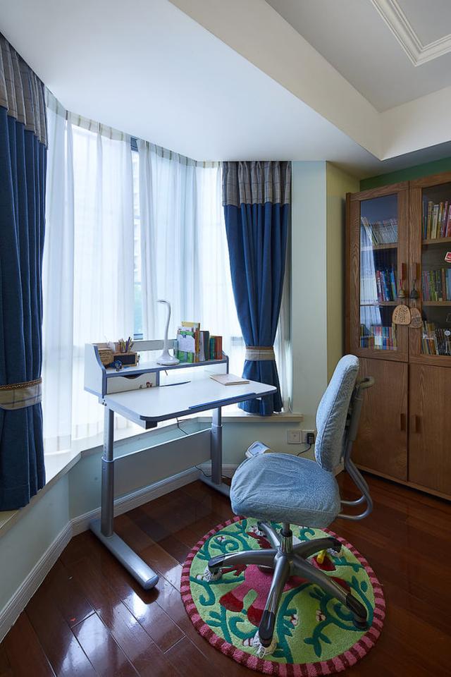 给大家晒晒我的新家,大家都说是全小区最漂亮的,我也是这样认为的