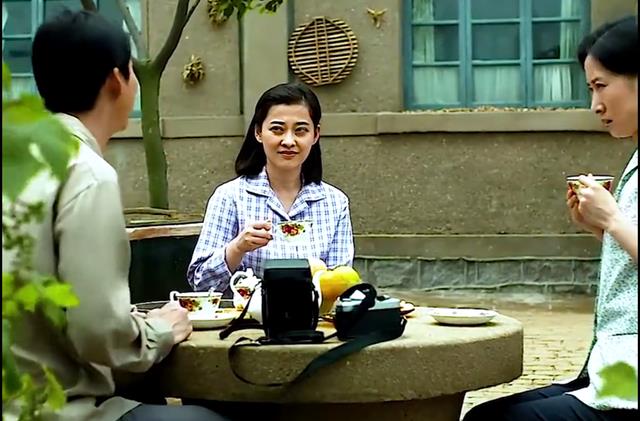 民歌·中国|三刷《父母爱情》才懂:如愿嫁给老丁的德华,并不是简单的傻白甜