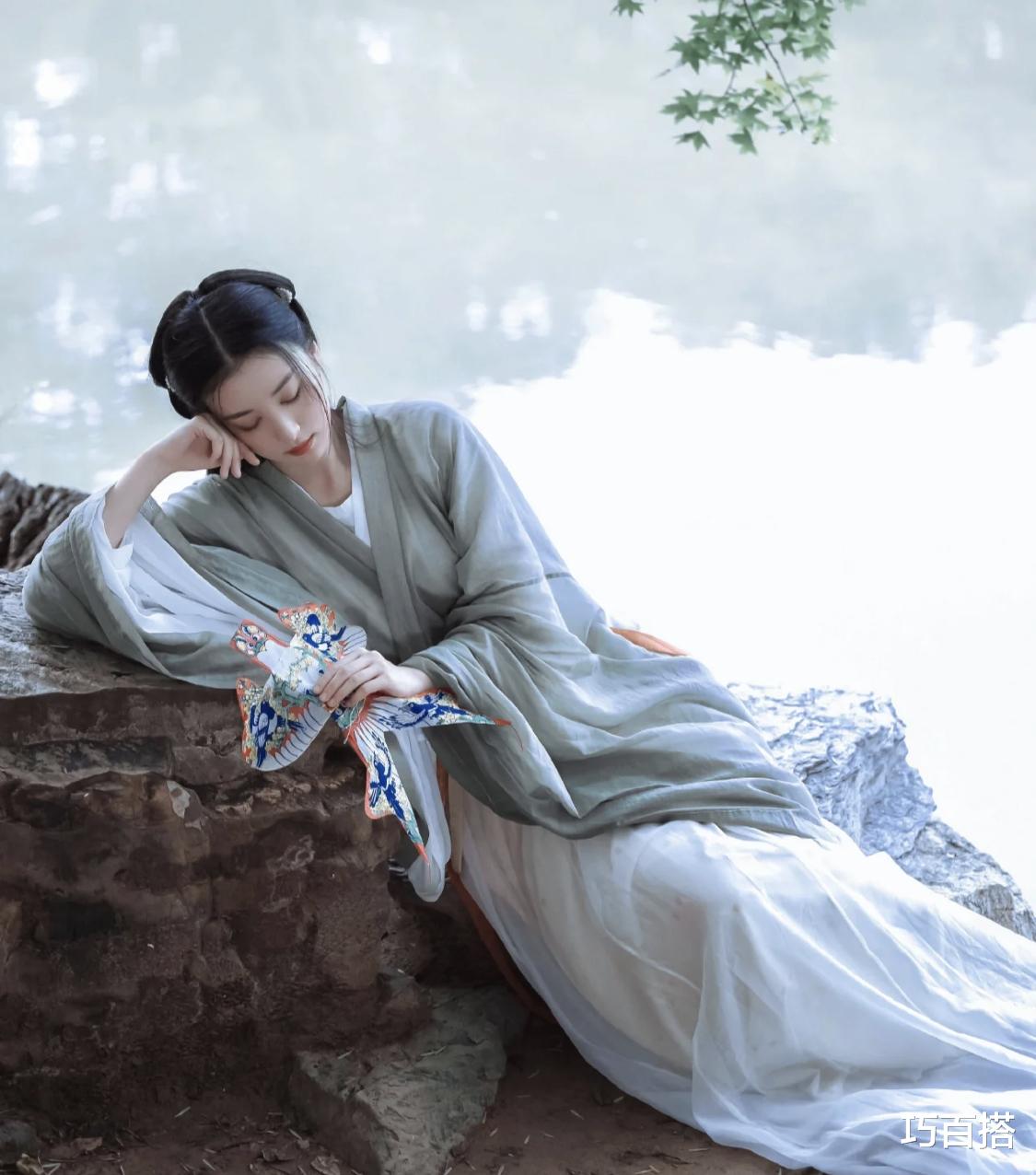 王楚然|王楚然可以古装半永久吗？红衣惊艳，白衣素雅，每一个都让我惊艳