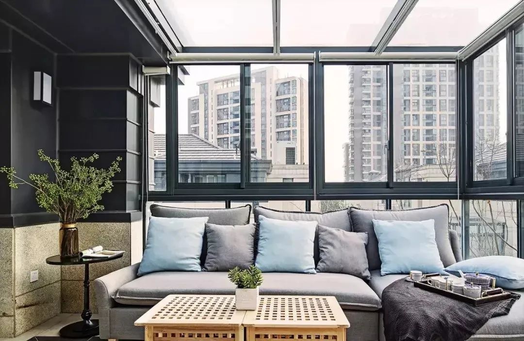 买房一定要有个露台,这样一装非常漂亮,让人天天看都不会腻!