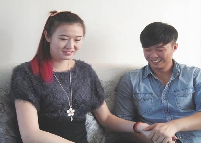 张佳迪|篮球女神梁天云，身高1米97嫁给农村小伙，他们现在过得怎么样？