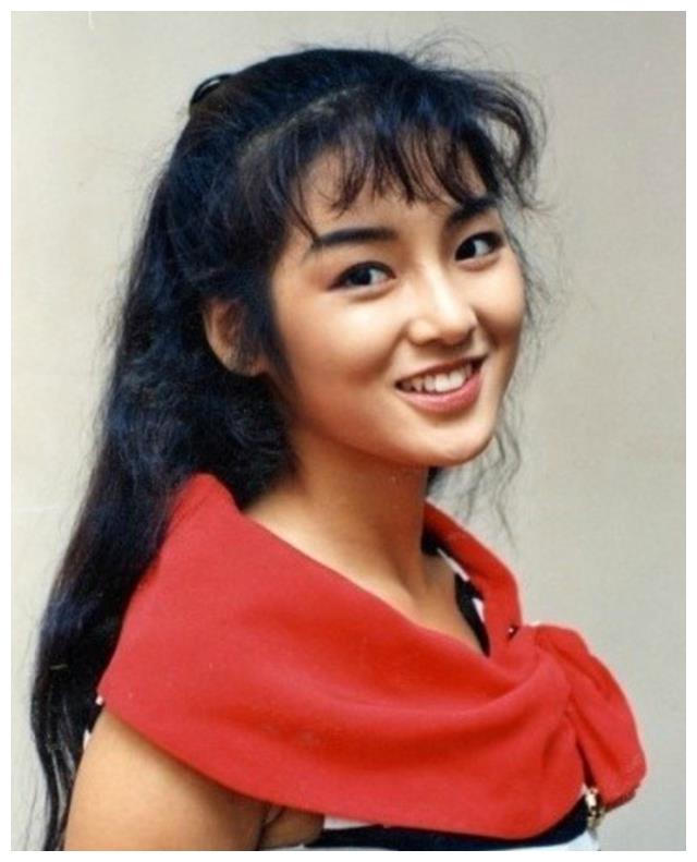 李秉宪|千面影帝李秉宪：堪比韩娱圈最乱的男艺人，为啥塌了多次仍不倒