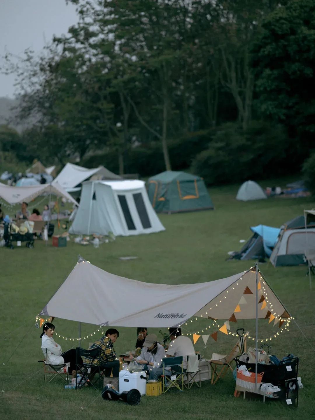 露营|搭帐篷露营如何选择营地？
