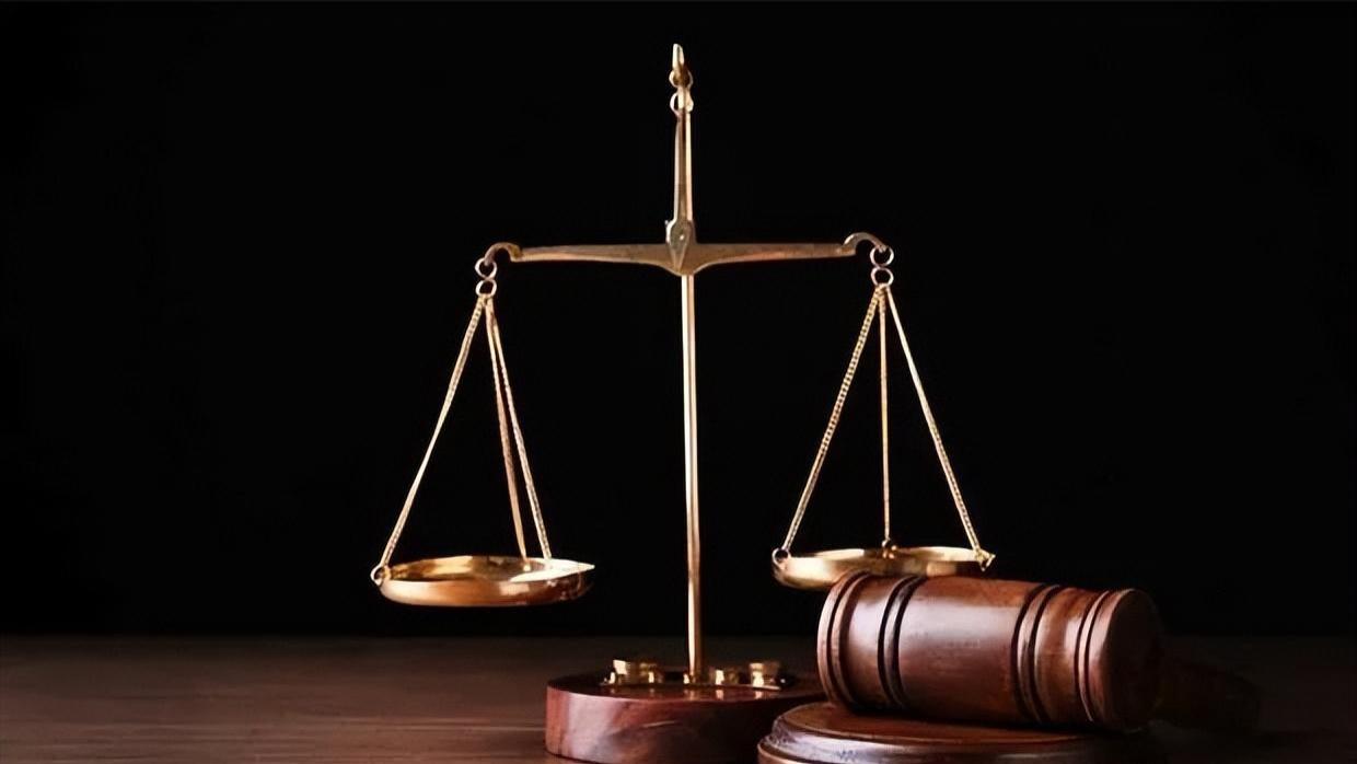 职业打假人购买三瓶啤酒后投诉并申请奖励，官方回复不予支持