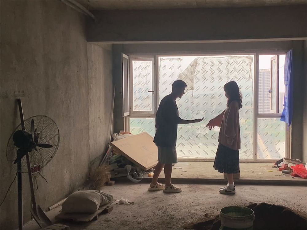 90后小夫妻买下婚房,亲自设计两室一厅毛坯房,装修前后差别太大