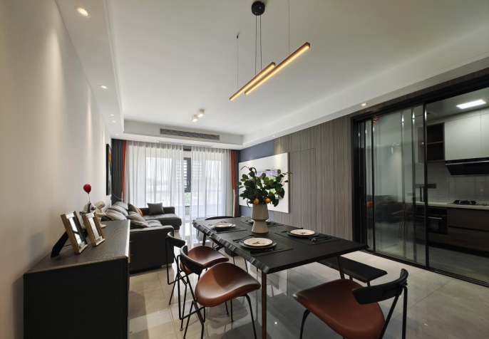 138平现代轻奢风格，黑白灰配色，低调彰显奢华