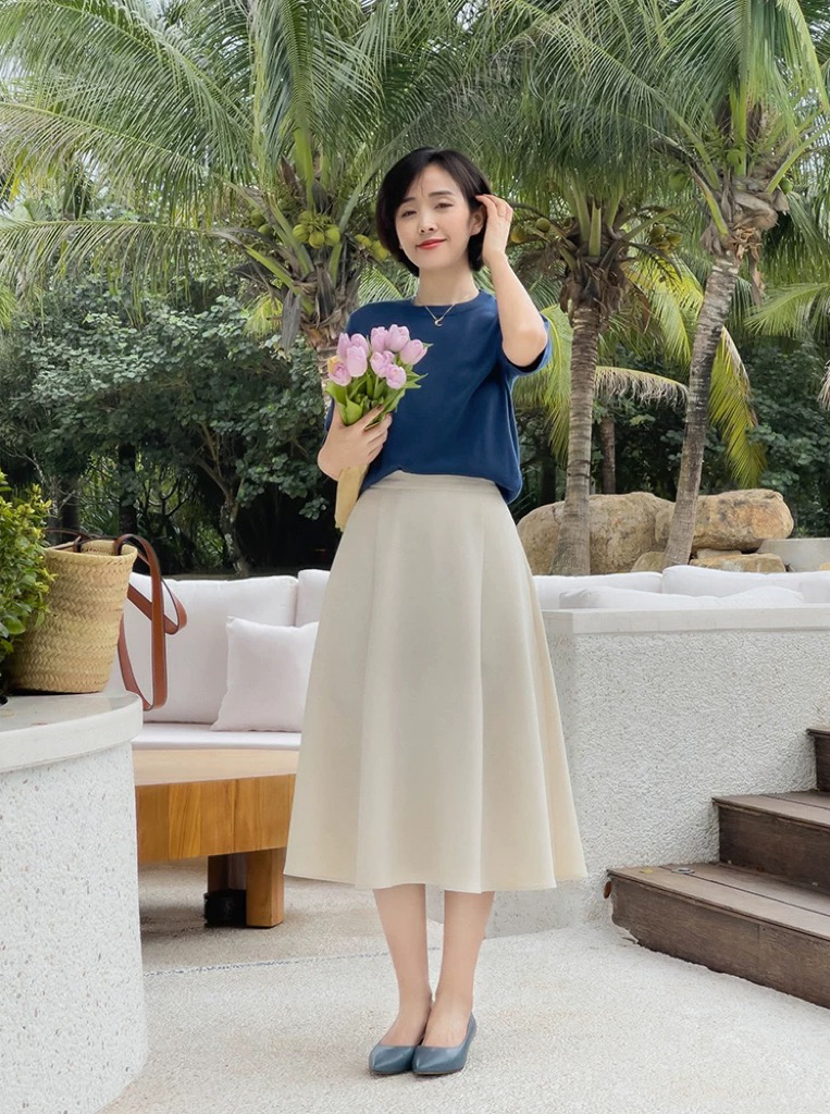 穿衣搭配 看了这个短发女人打扮,我明白了:原来40岁女人也可以不当老阿姨