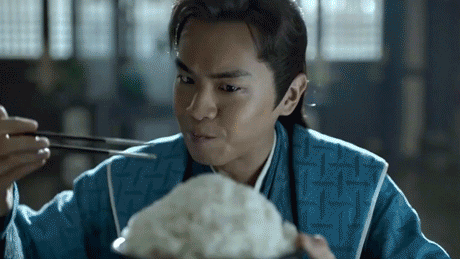 饮食 36人饿6个月，他砍下三个指头，做梦啃食同伴。减肥千万别挨饿！