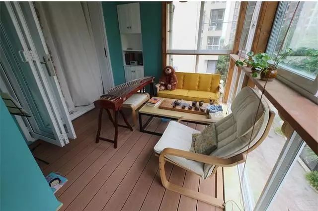 越来越多人阳台不用来晒衣服了,现在都流行这么装,太有才了