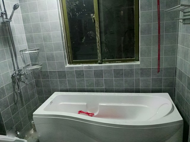 老公硬要把过道做成“天梯”,效果太漂亮了,邻居都羡慕