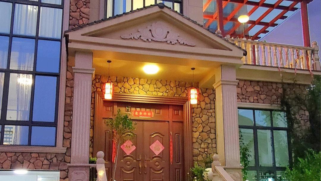 如果有地，一定要回农村建个房子和院子，那才是我们向往的生活
