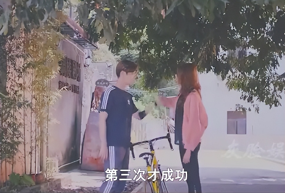 鹿晗|鹿晗的高中初吻给了她，追了3年才追上，去当练习生后女生提分手